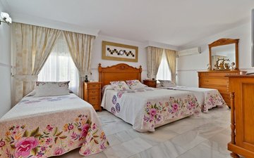 Property slide 18