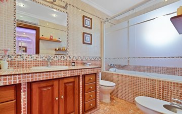 Property slide 21