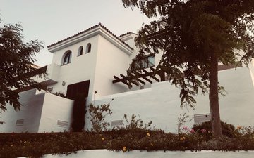 Property slide 35