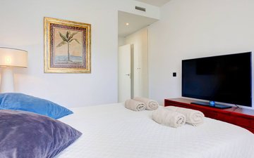 Property slide 24