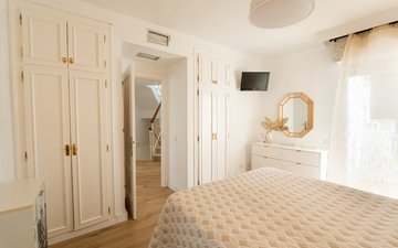 Property slide 25