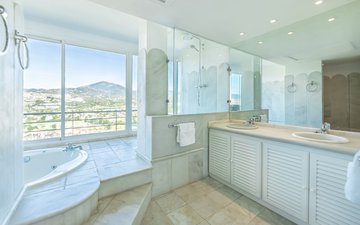 Property slide 20