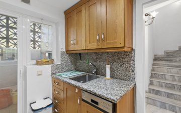 Property slide 10