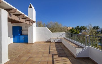 Property slide 24