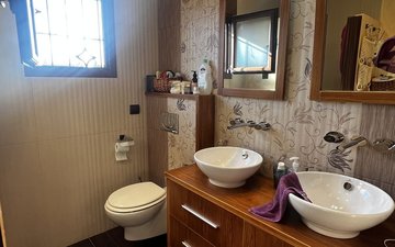 Property slide 21