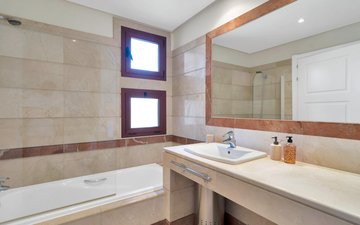 Property slide 14