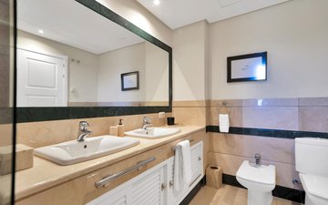 Property slide 44