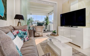 Property slide 20