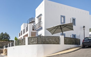 Property slide 23