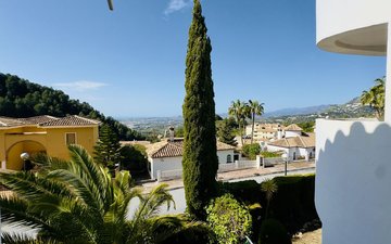 Property slide 16
