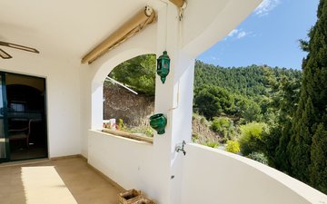 Property slide 17