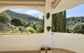 Property slide 18