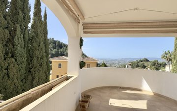 Property slide 20