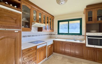 Property slide 25
