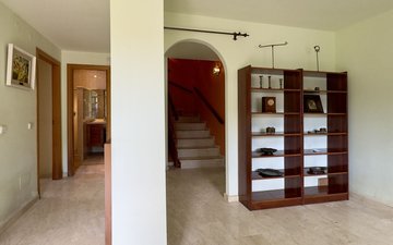 Property slide 32