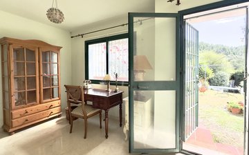 Property slide 33