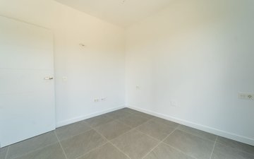 Property slide 31