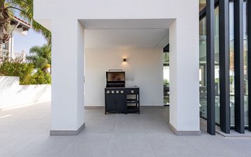 Property slide 21