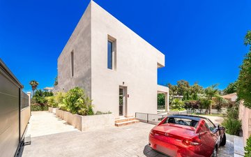 Property slide 28