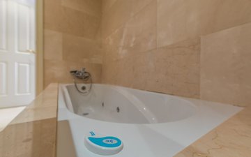 Property slide 32
