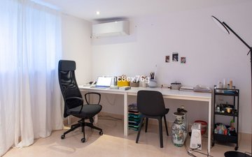 Property slide 44