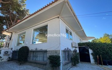 Property slide 60