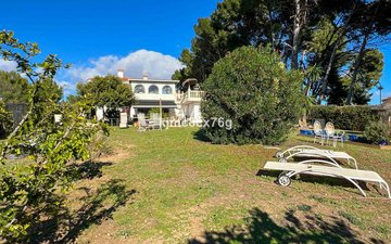 Property slide 79