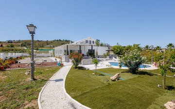 Property slide 25