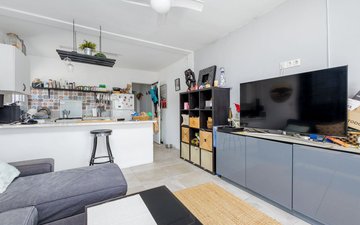 Property slide 42