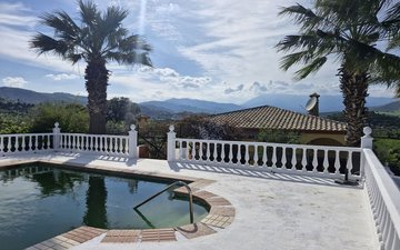 Property slide 17