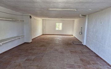 Property slide 21