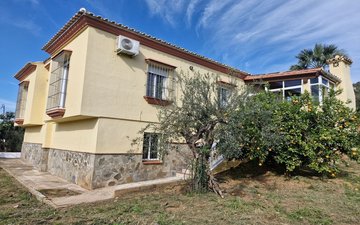 Property slide 32