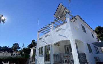 Property slide 11