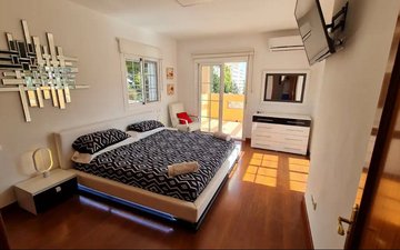 Property slide 24