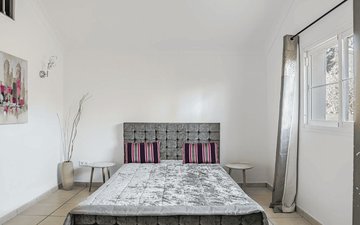 Property slide 42