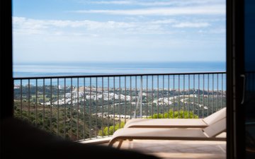 Property slide 32