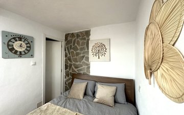 Property slide 33