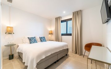 Property slide 15
