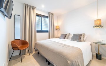 Property slide 17