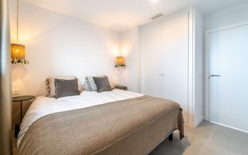 Property slide 18