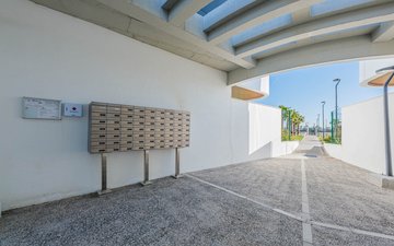 Property slide 25