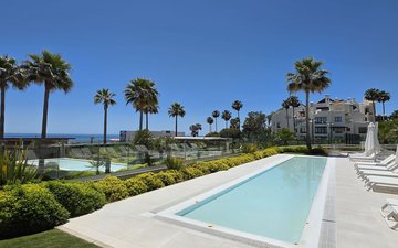 Property slide 44