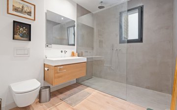 Property slide 20