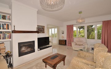 Property slide 10