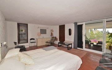 Property slide 23