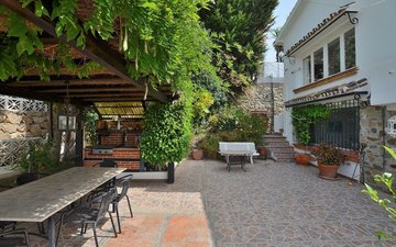 Property slide 39