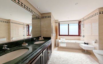 Property slide 17