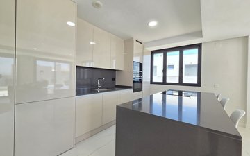 Property slide 21