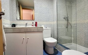 Property slide 32