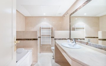 Property slide 20